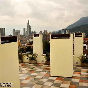 https://candelaria-loft-thought-for-you.hotels-bogota.net